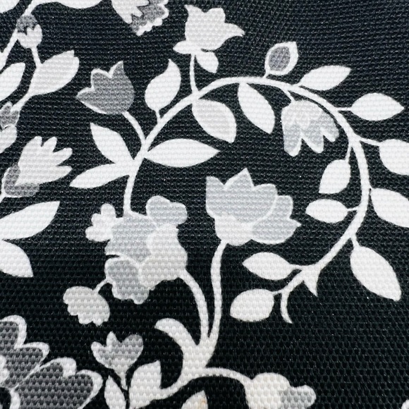 Vera Bradley Floral Black and White Women's Crossbody or wristlet Bag NWOT - Picture 15 of 16